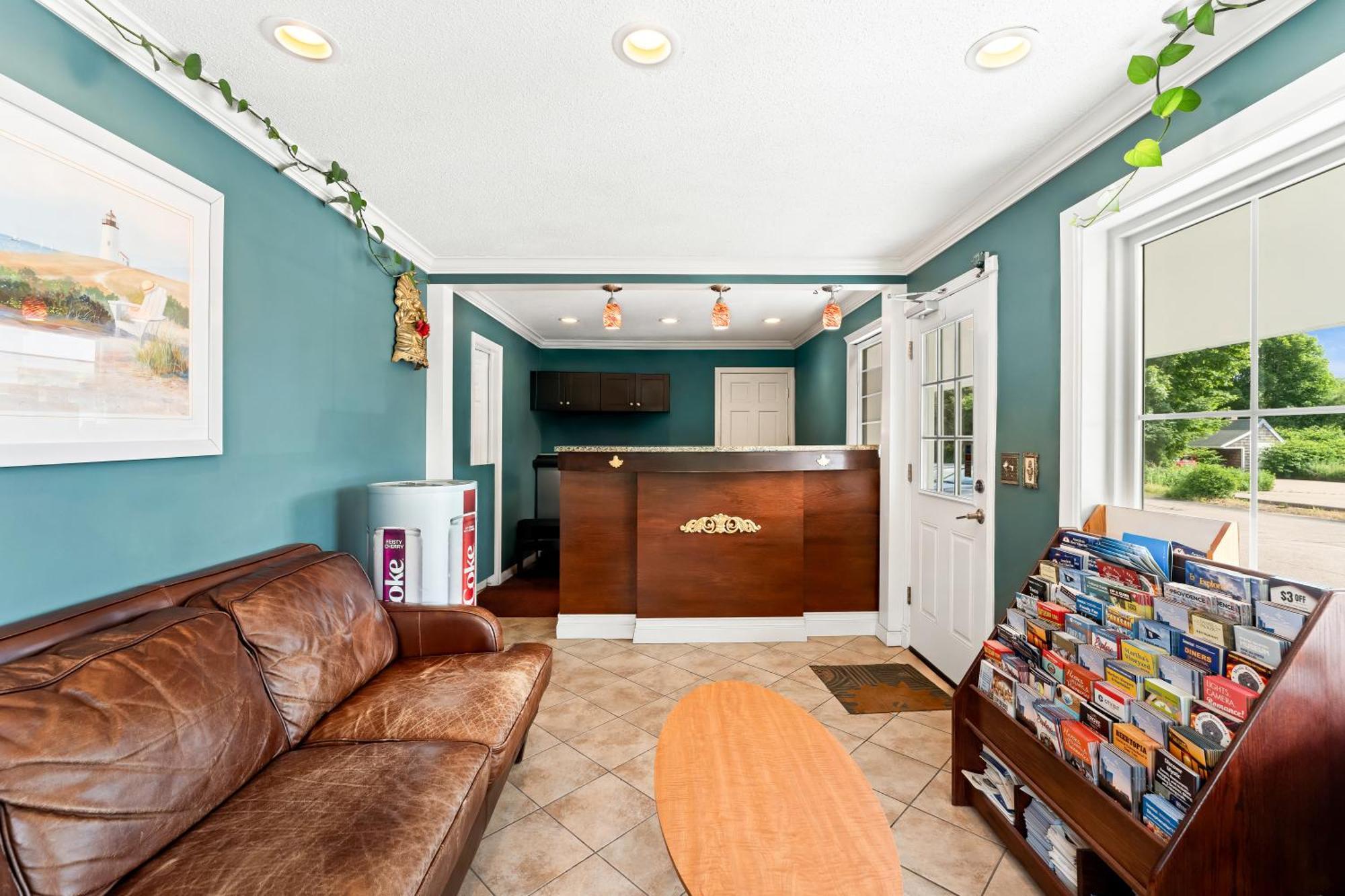 Americas Best Value Inn Stonington Mystic Exterior photo